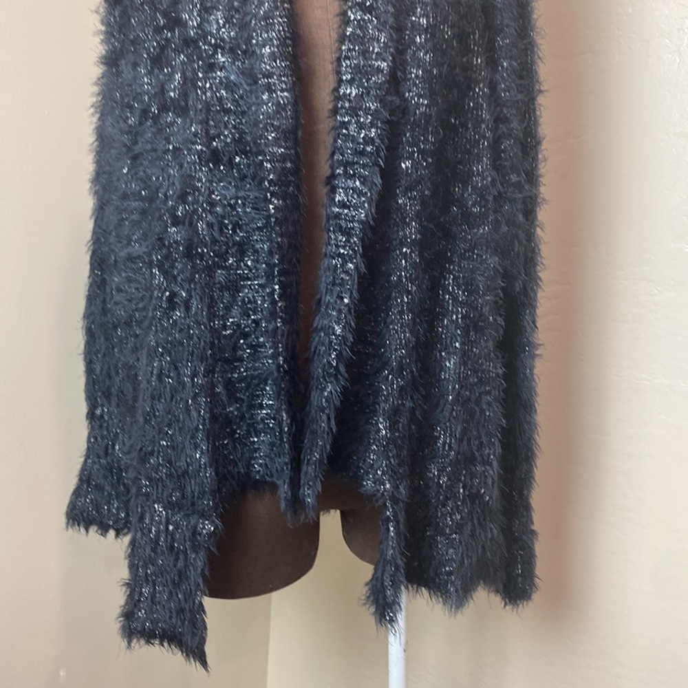 Express Cardigan - Picture 4 of 16